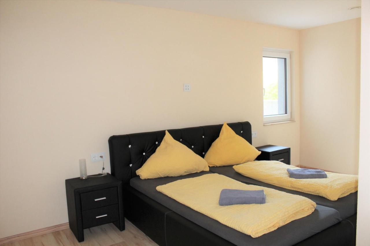 Ferienwohnung Bei Heidelberg Mauer Esterno foto